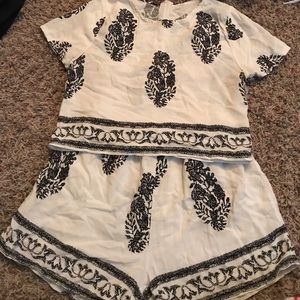 Crop top/shorts set