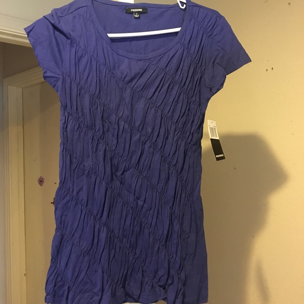Never worn still has tags (Christmas gift)