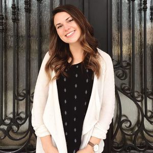 Meet your Posher, Brenna