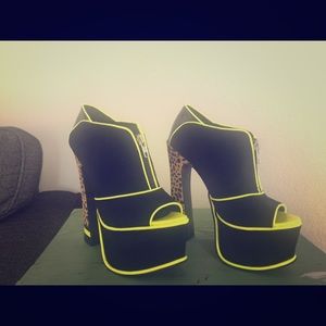 Vesper dolce Vita platform heels!
