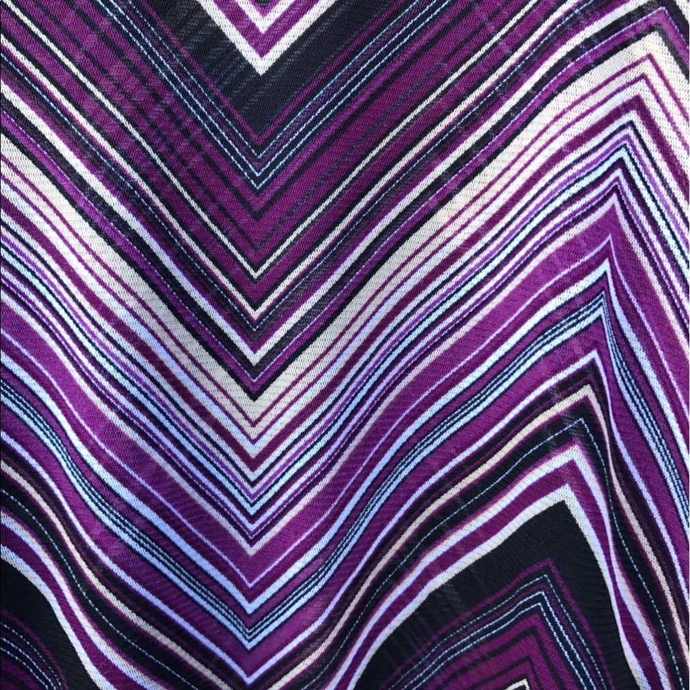 Semi sheen blouse - Picture 3 of 3