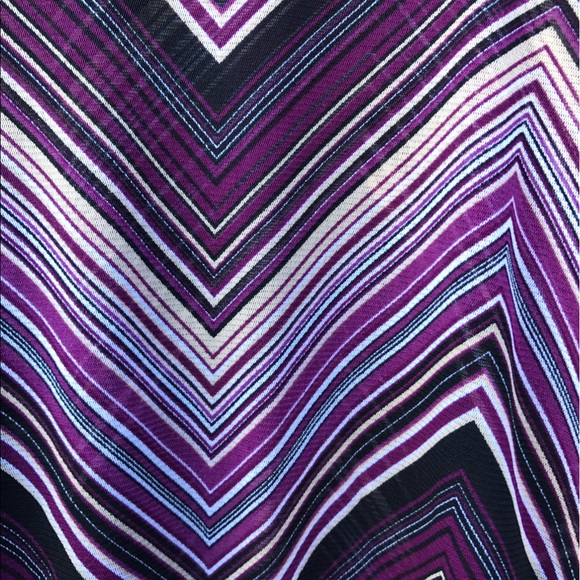 Semi sheen blouse - Picture 3 of 3