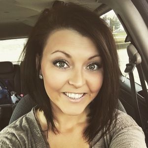 Meet your Posher, Carrie