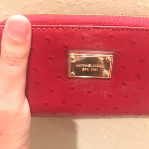 Michael Khors wallet