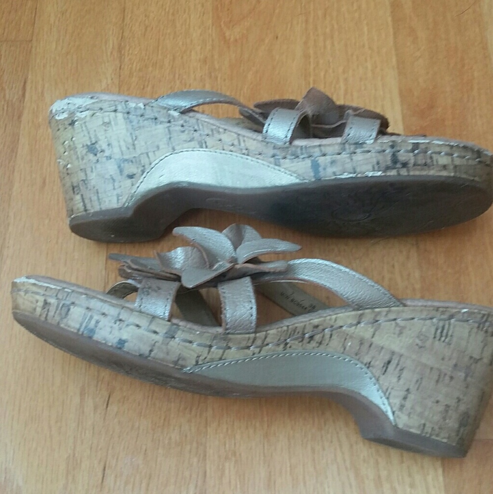 Sandals - Picture 2 of 2