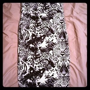 Wolf and big cat printed pencil skirt, size S