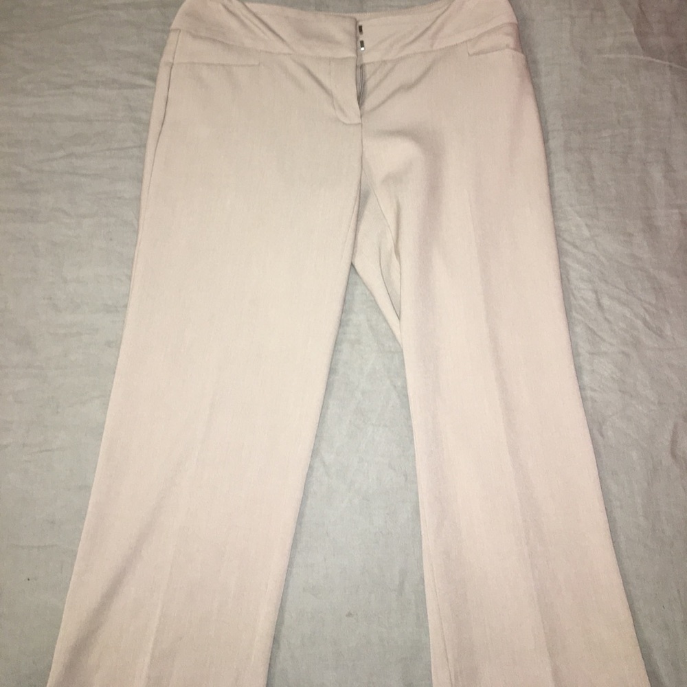 NWOT Maurices Capri pants