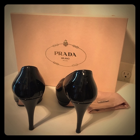 Prada Heels - Picture 1 of 3