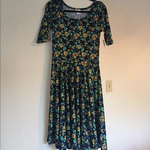 BNWT LulaRoe Nice dress, size Medium