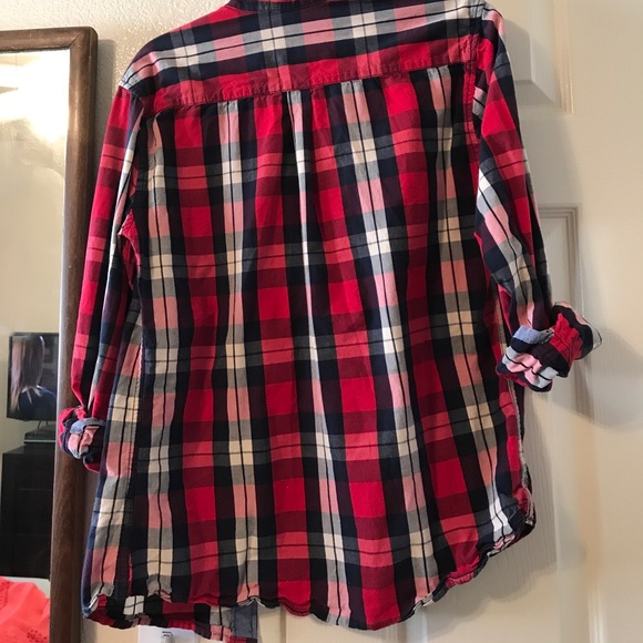 Red, white and blue plaid shirt - size medium - Picture 2 of 3