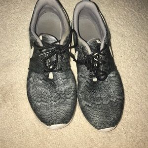 Gray Nike Roshes