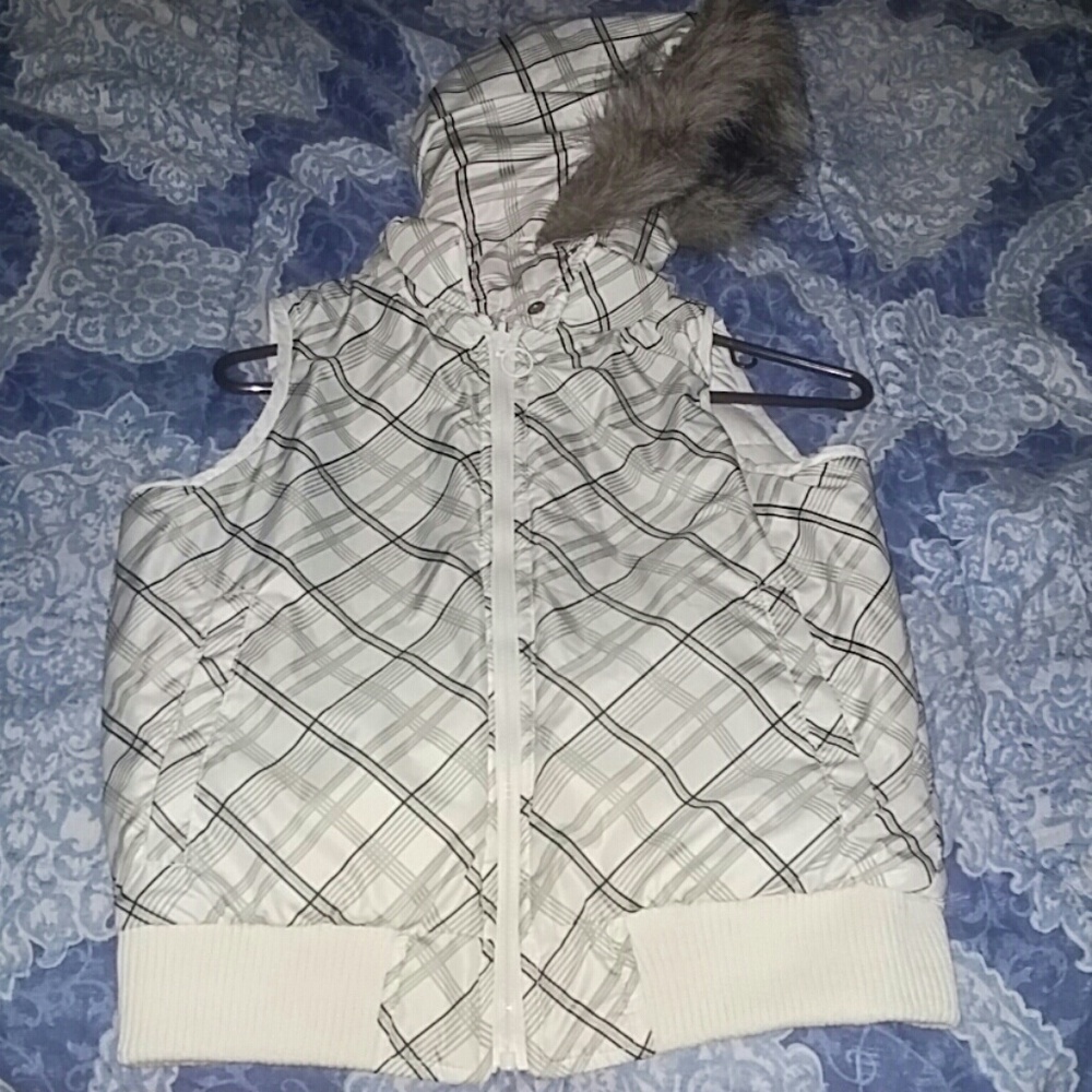 Reversible vest - Picture 3 of 4