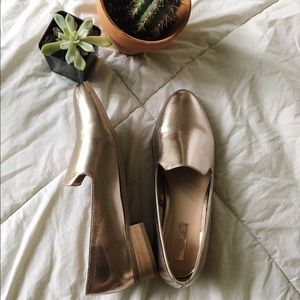 Light pink metallic loafers