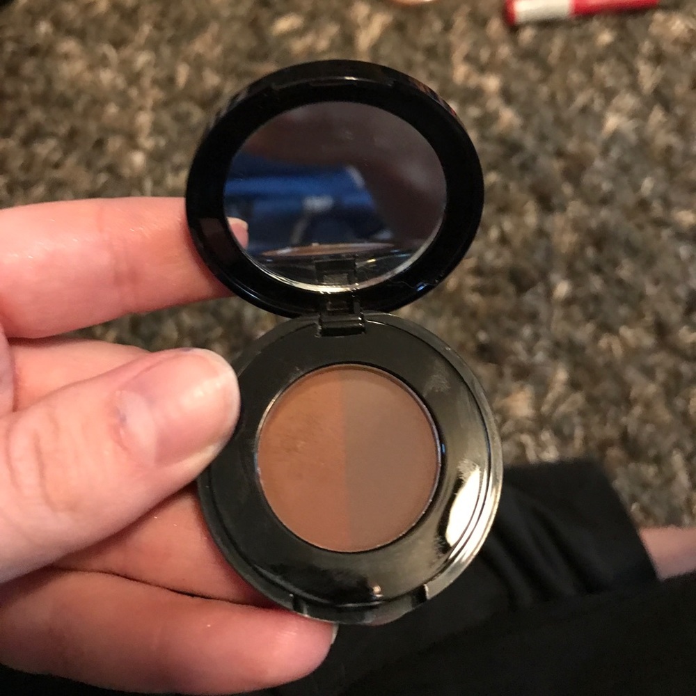 Anastasia auburn brow powder duo