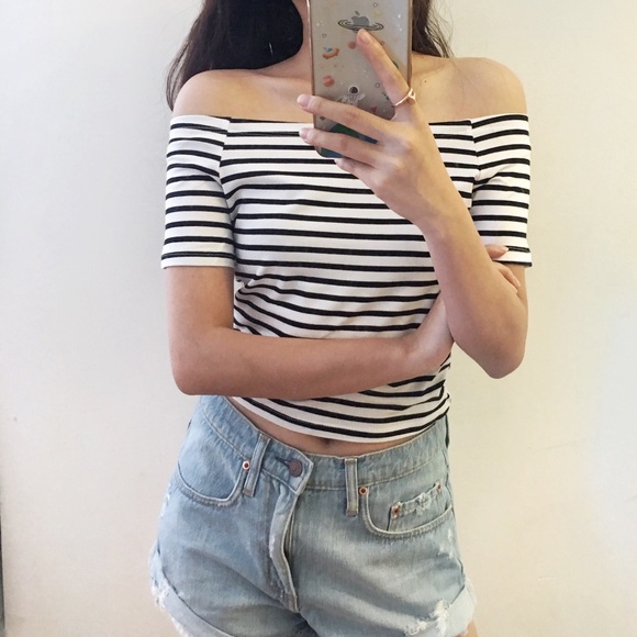 MOVING SALE Strip off shoulder top - Picture 3 of 3