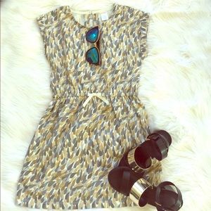 Gymboree Girls Size 8 Dress in Gold & Gray Print.