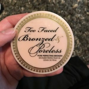 Too Faced Bronzed & Poreless bronzer