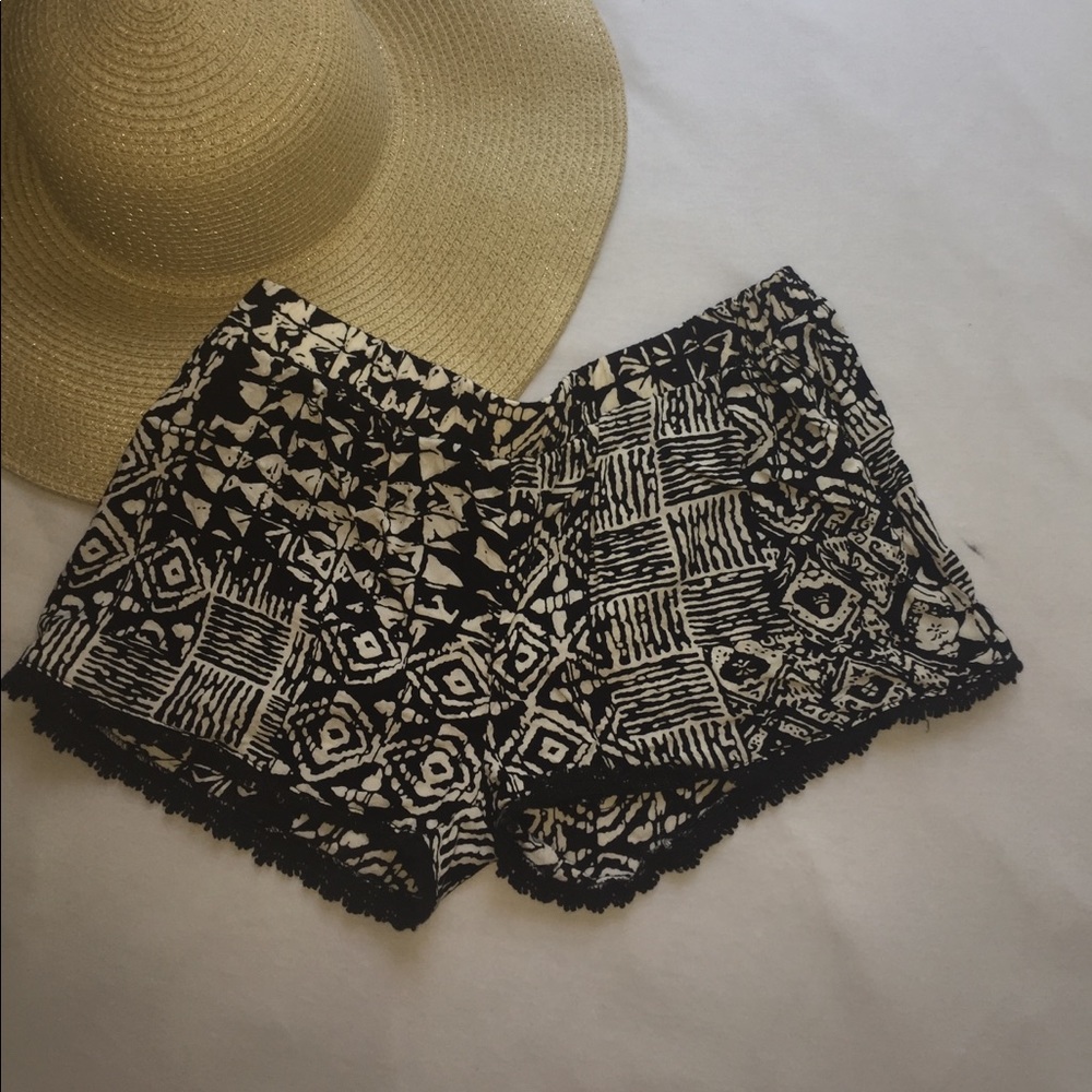 Patterned shorts