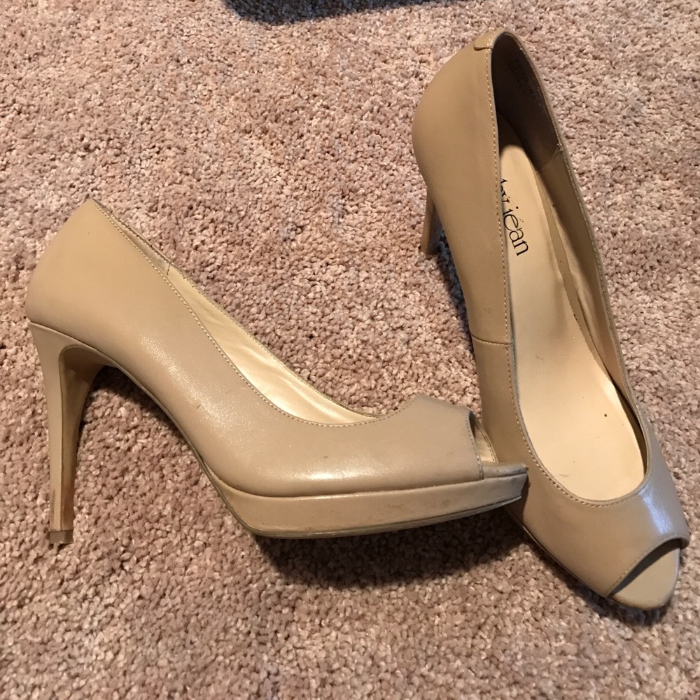 Cathy Jean nude pump