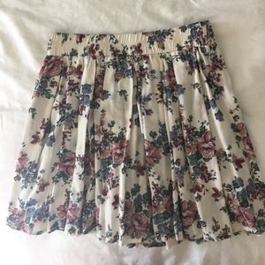 brandy melville floral skirt