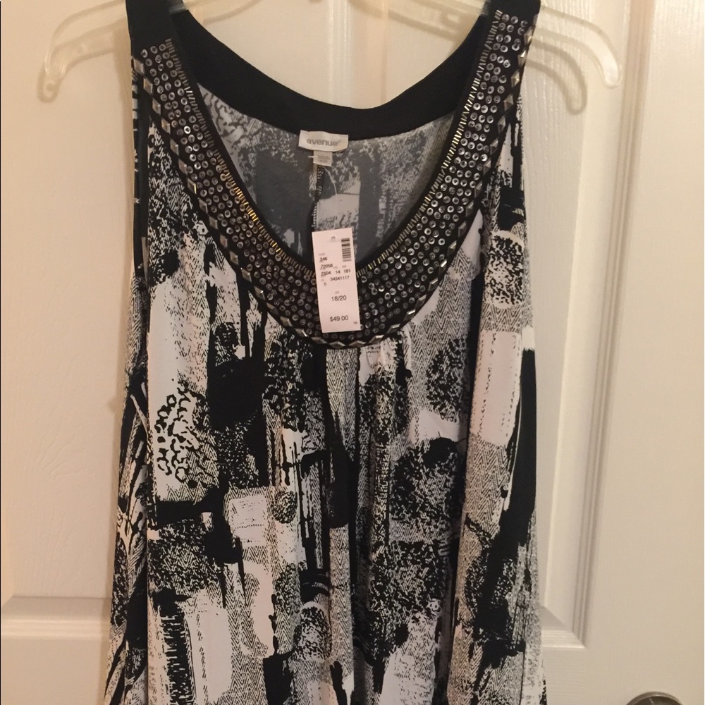 NWT Avenue tank/tunic - comfy and stylish! 18/20