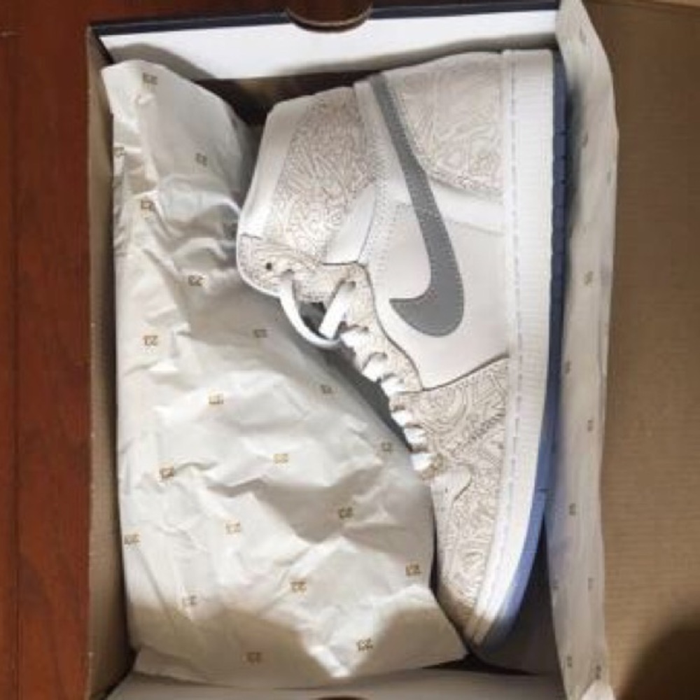 Jordans shoes. Used only once. Mint condition