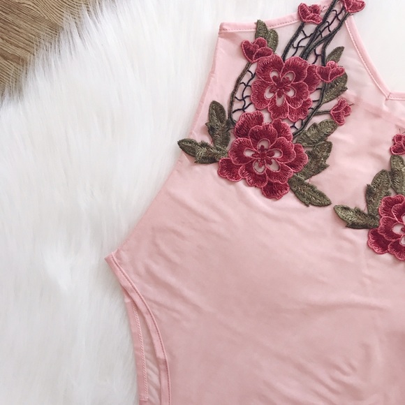 ❌FIRM PRICE❌Floral Sheer Bodysuit - Picture 5 of 6