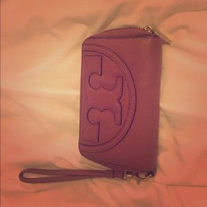 Like new Tory Burch Camel Wristlet