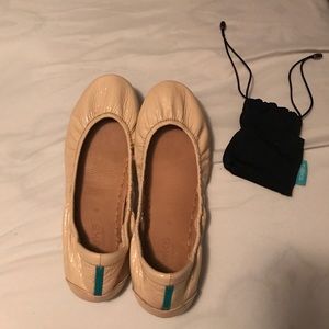 Nude Size 8 Tieks