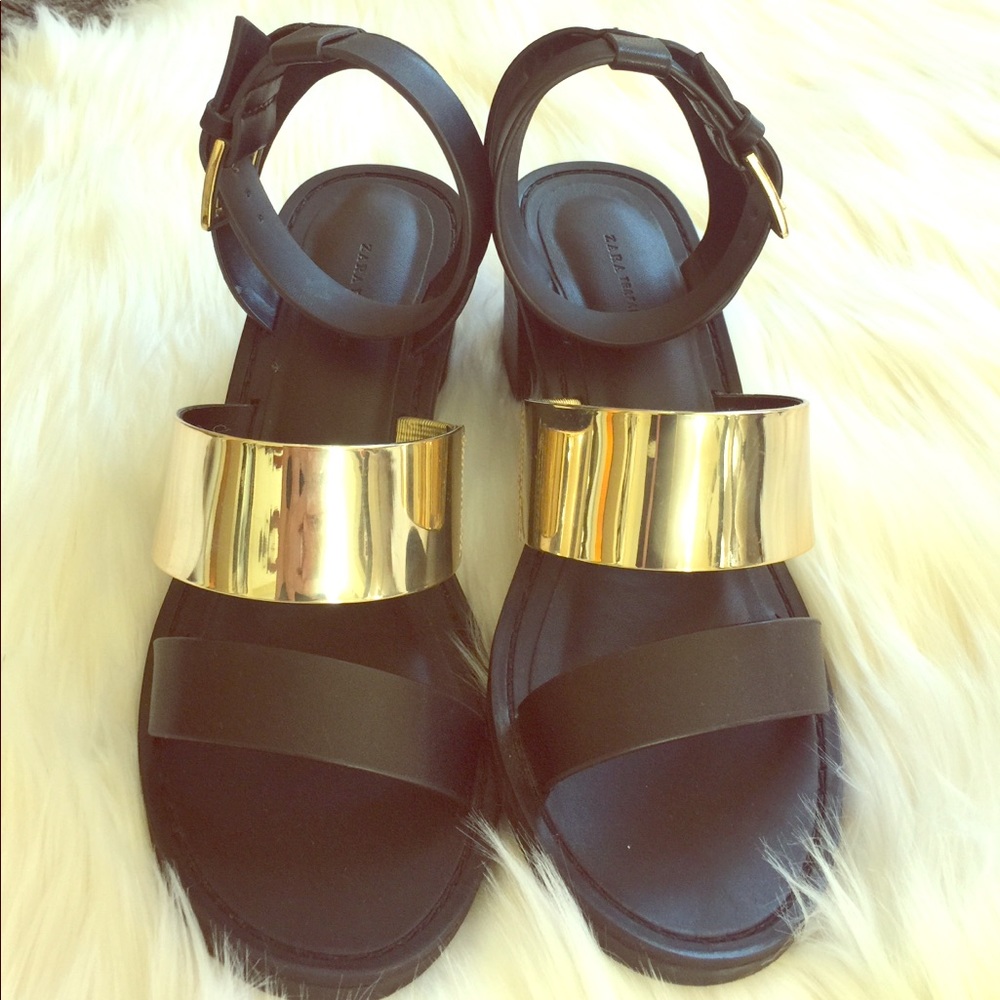 Zara Women 36 Black & Gold Ankle Strap Sandal.
