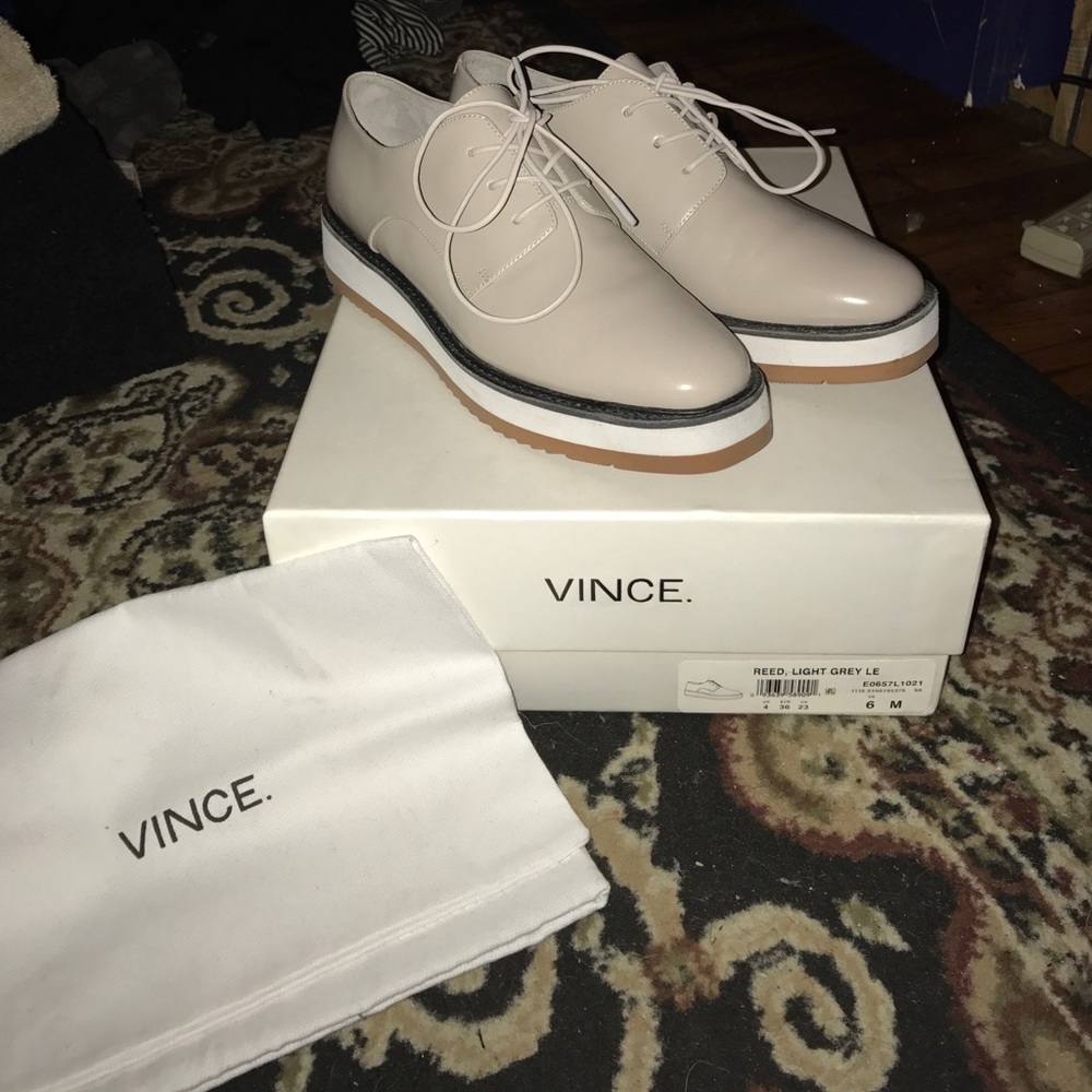 Vince Reed, Light Grey Oxford lace-ups