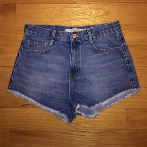 Zara High Waisted Jean Shorts Size 6