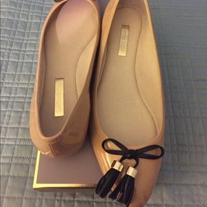 Nude ballet flats. Size 8
