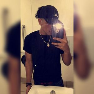 Meet your Posher, Rafael