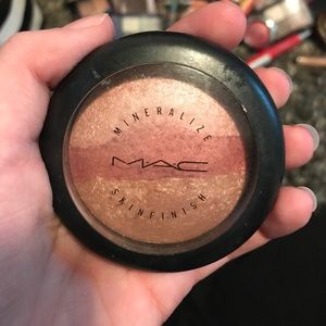 MAC Smooth Merge mineralize skinfinish