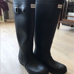 Hunter Classic Tall matte boots