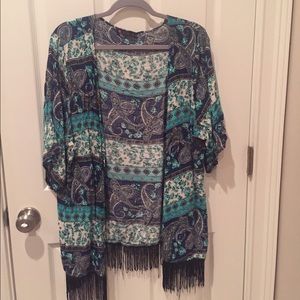 Kimono with fringe