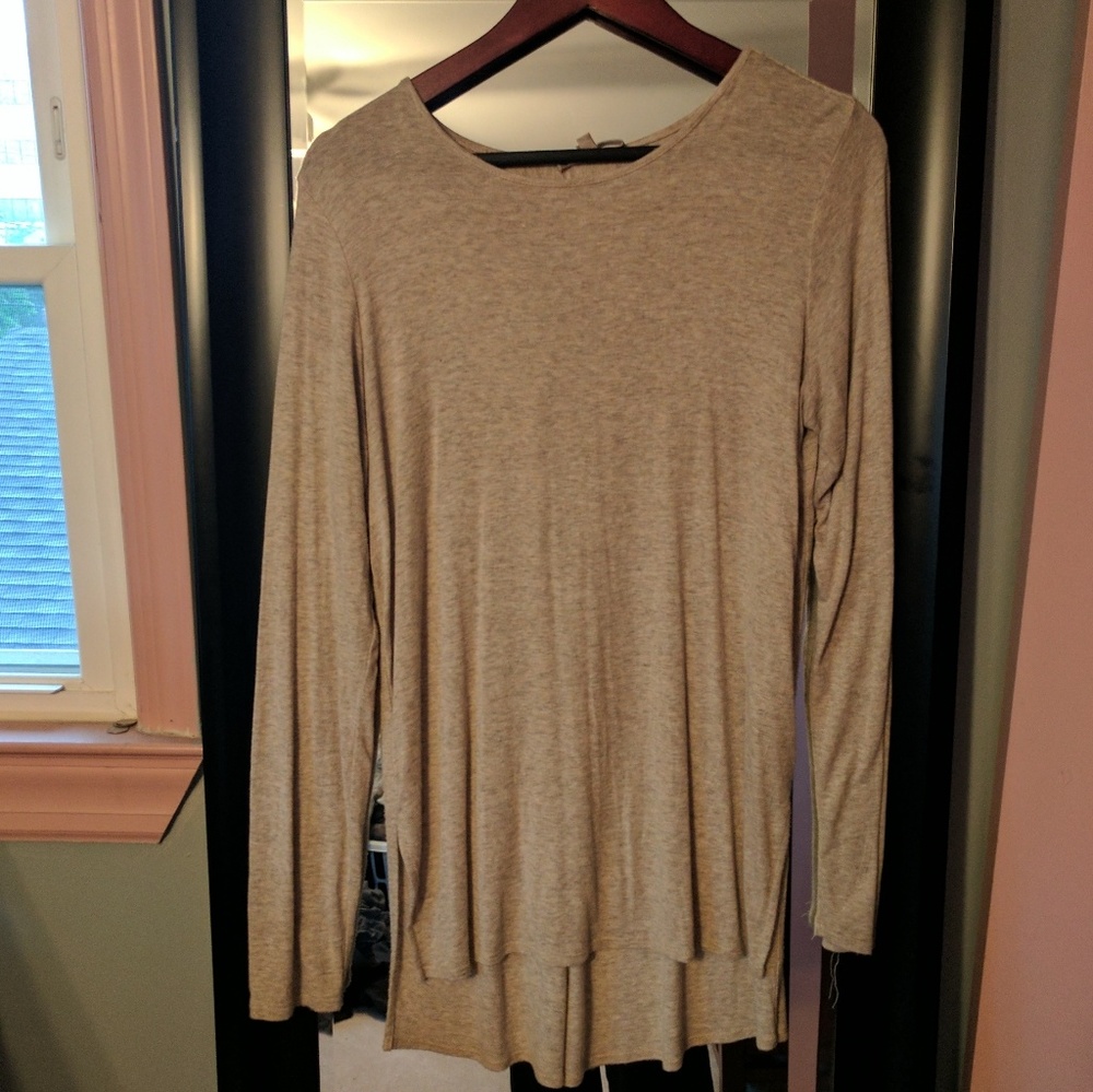 Joan Vas Studio high low long sleeve