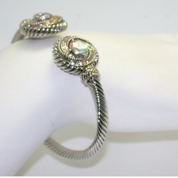 18k White & Yellow Gold Plated & Topaz Bracelet - Picture 2 of 4