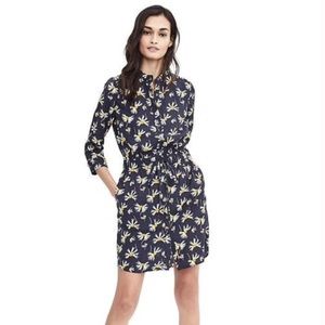 Banana Republic Daisy Print Dress with pockets!!