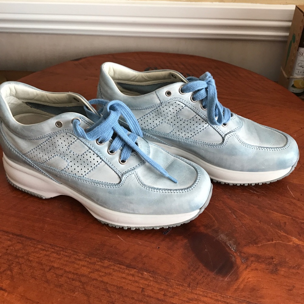 Shoes - Picture 4 of 4