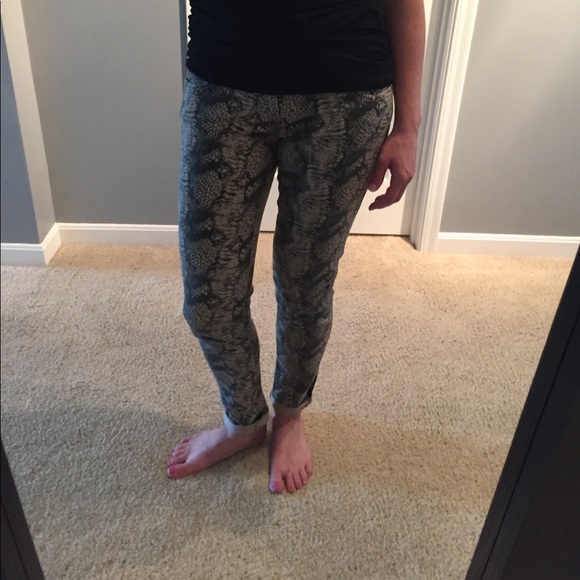 CAbi Diamondback Super Skinny Jean - Picture 1 of 2