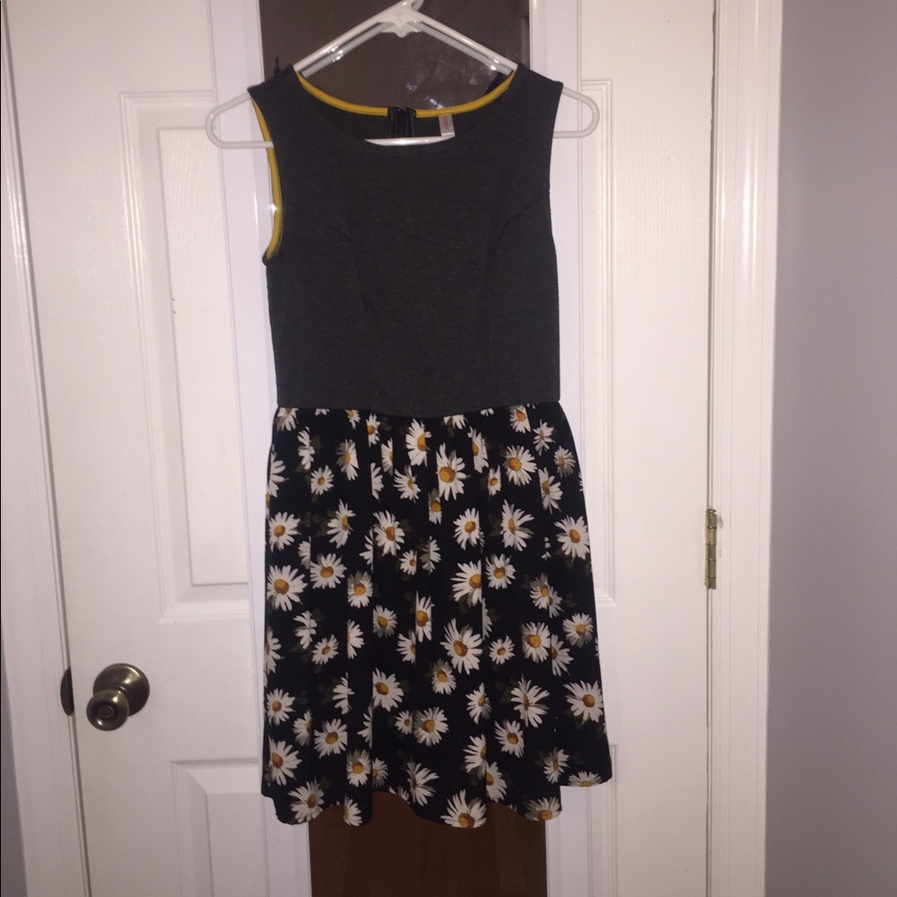 🌼Target Daisy Dress🌼