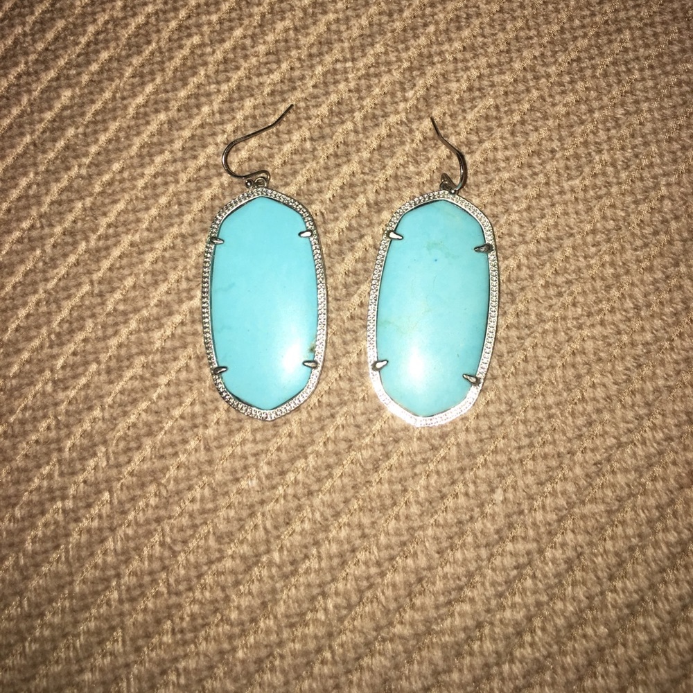Kendra Scott Danielle Earrings