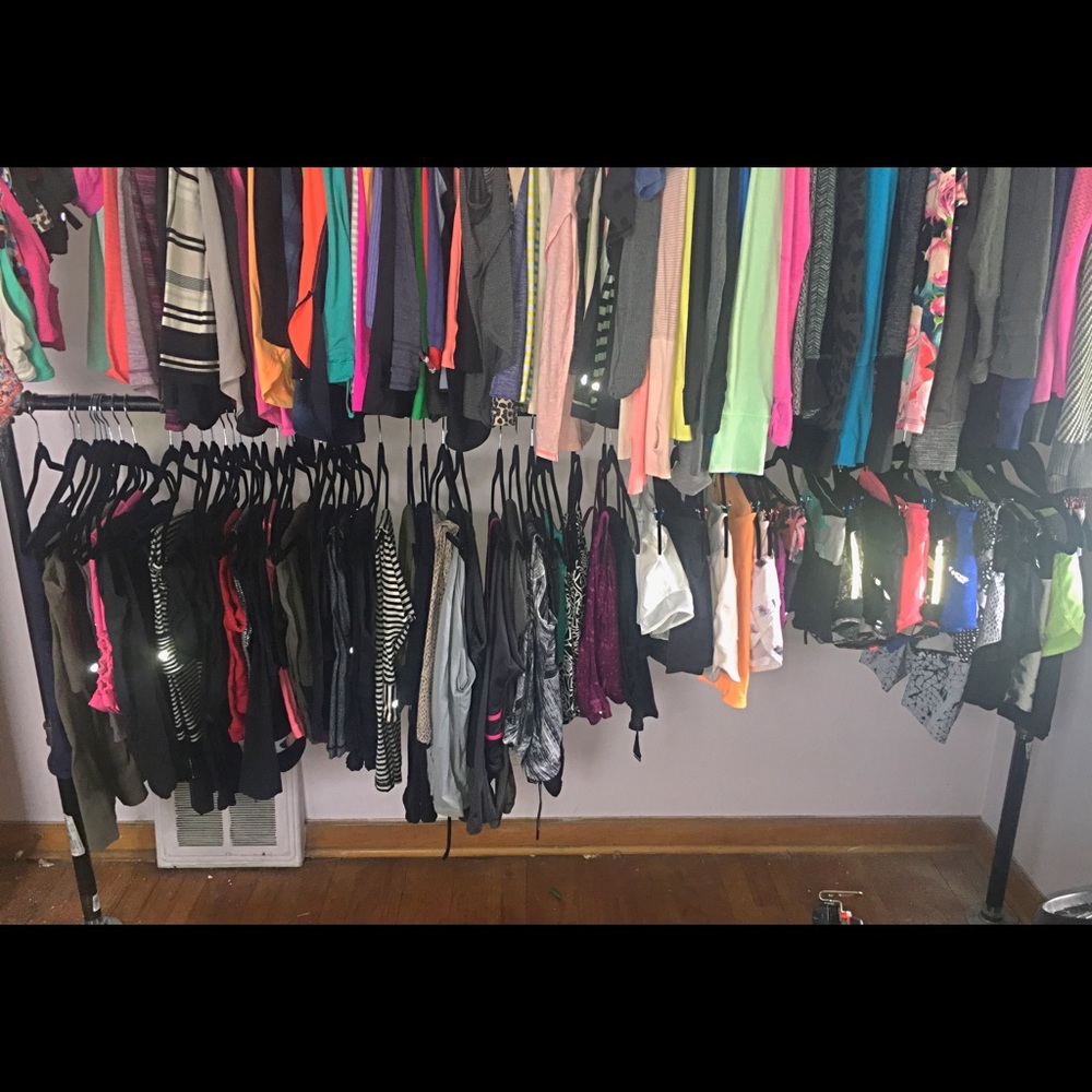 🌻lululemon COLLECTION closet🌻❤️ - Picture 4 of 4