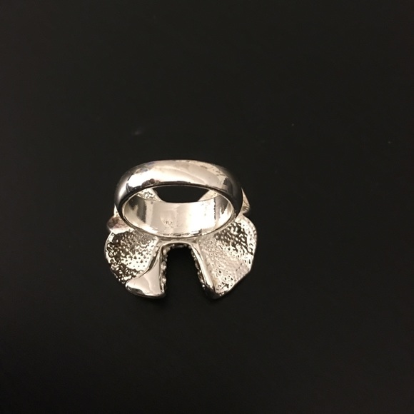 Diamond bow ring - Picture 2 of 3