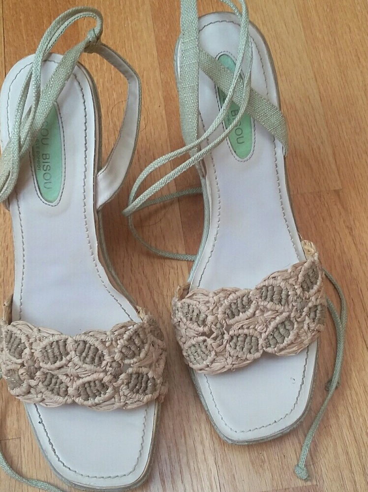 Sandals - Picture 2 of 3