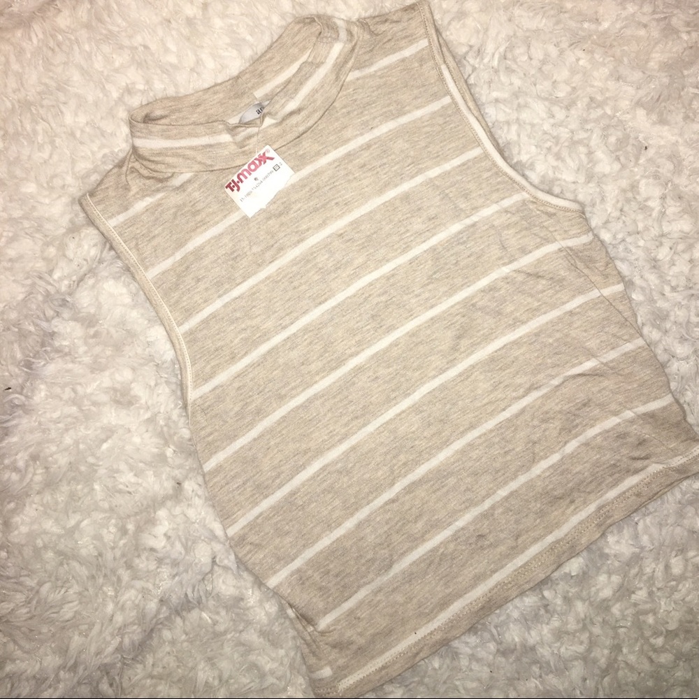 High-neck Croptop✨✨✨