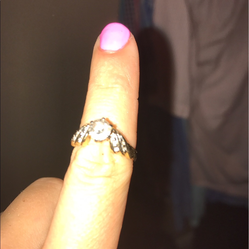 Wedding ring - Picture 3 of 3