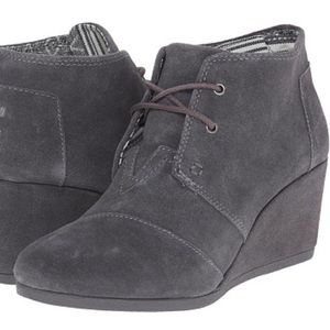 TOMS Desert Wedge Suede Booties